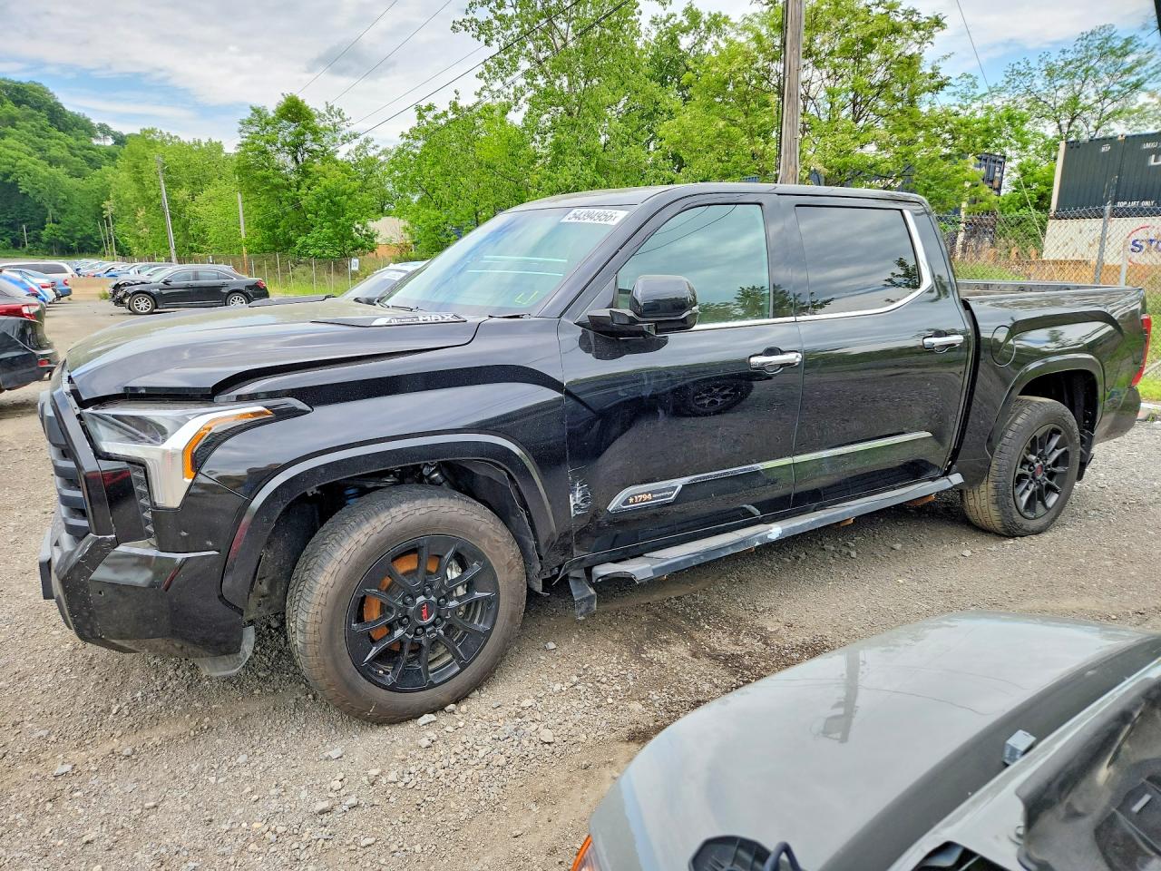 Salvage Toyota Tundra Image