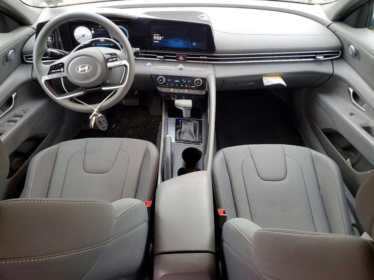 Hyundai ELANTRA Sel