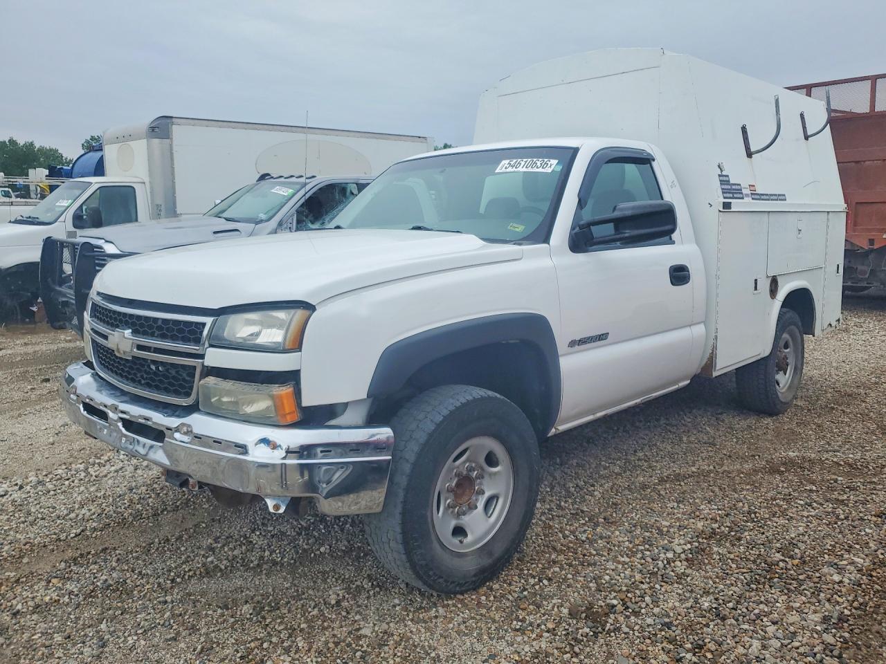 Salvage Chevrolet Silverado Image