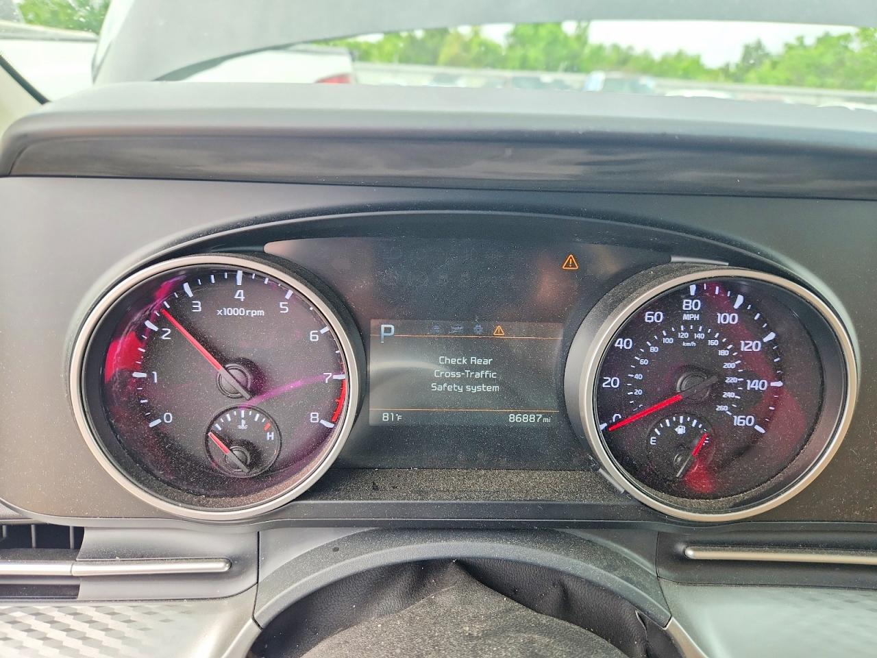 Kia Carnival Lx