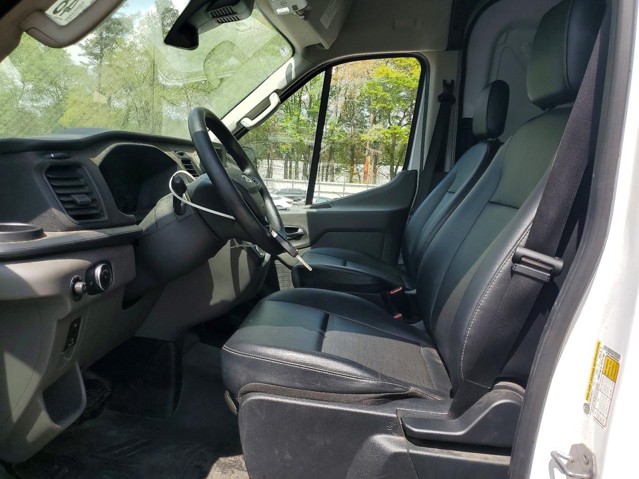 Ford Transit T-250