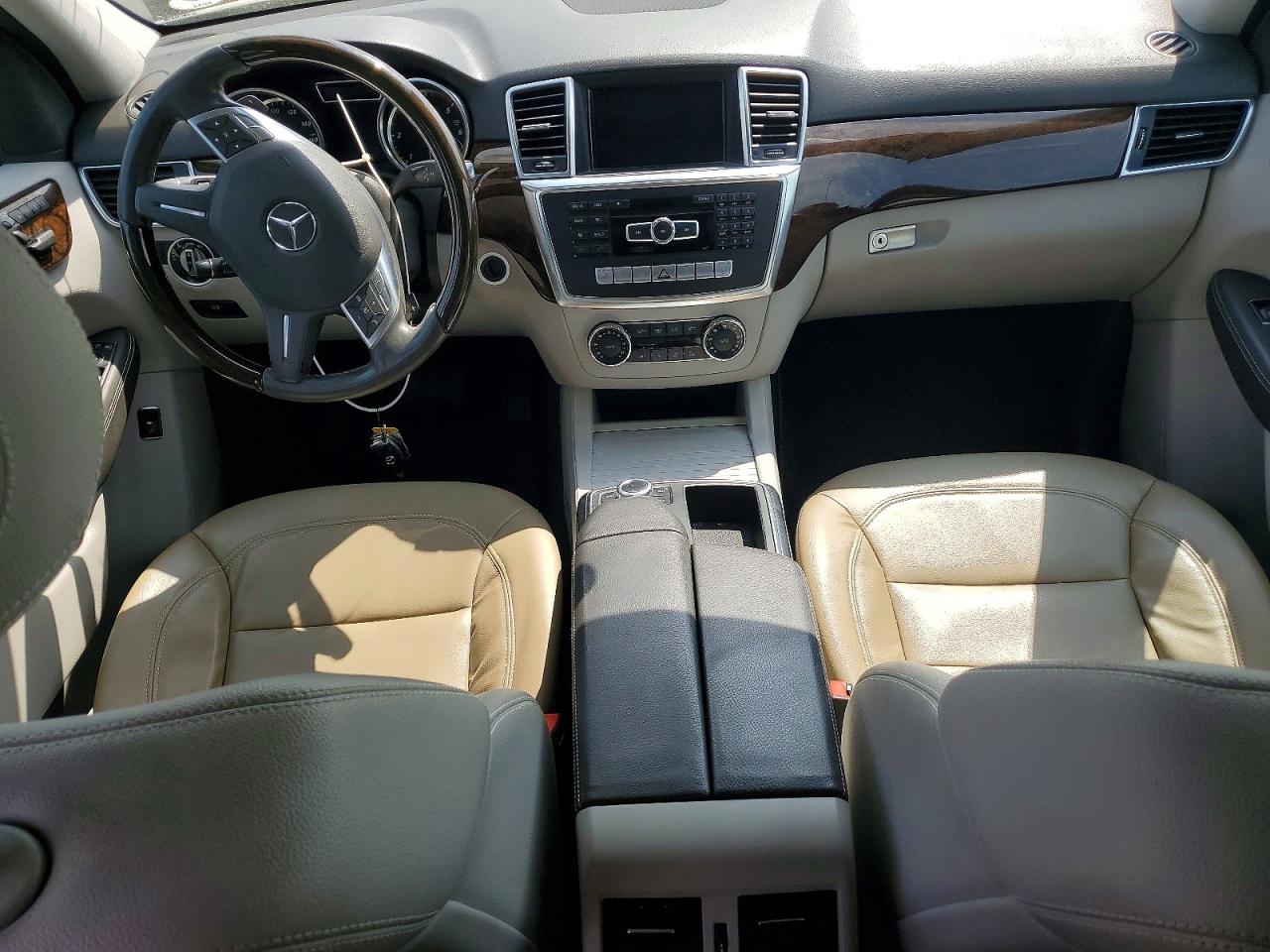 Mercedes-Benz M-Class 350 Bluetec