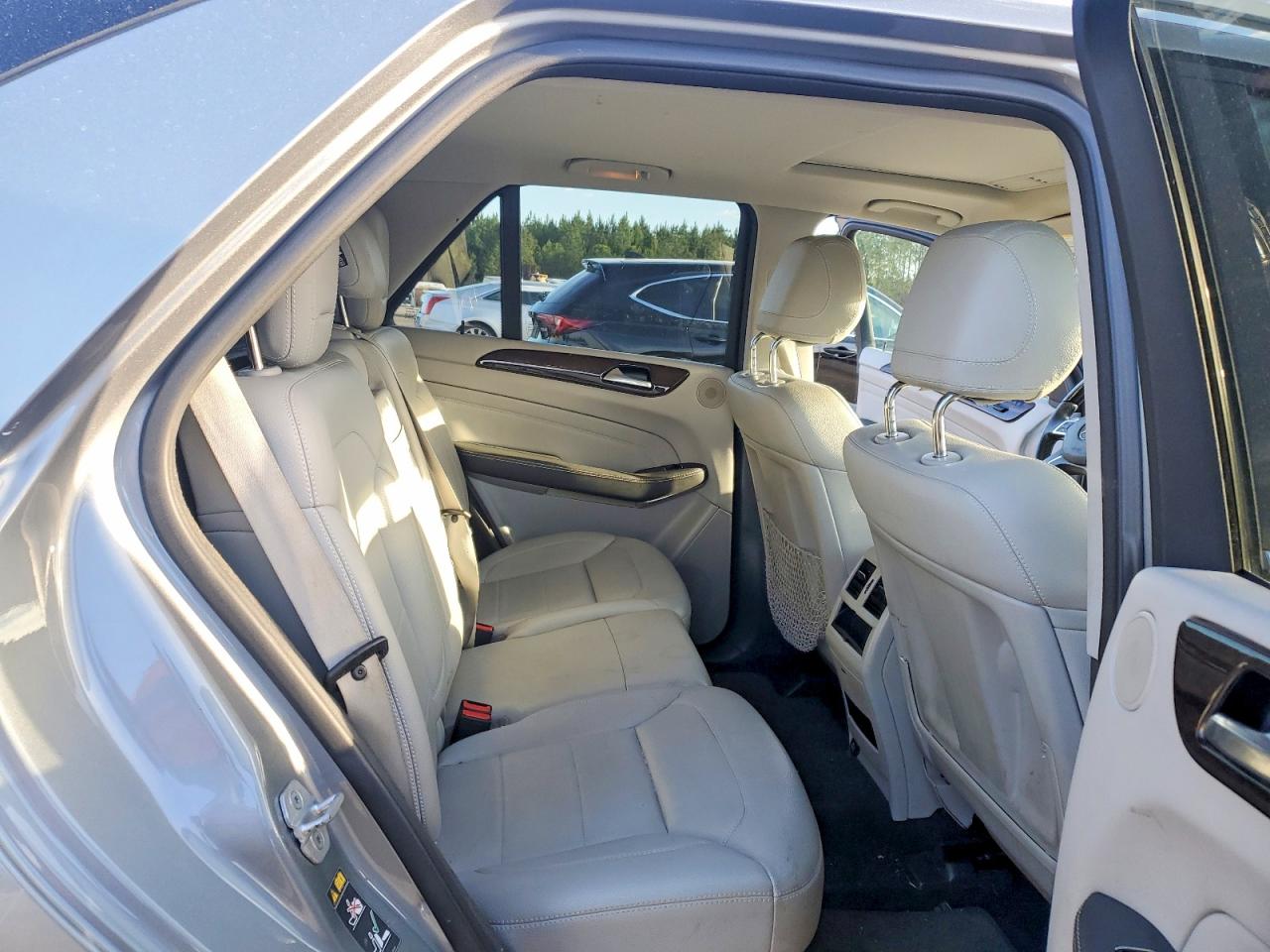 Mercedes-Benz M-Class 350 Bluetec