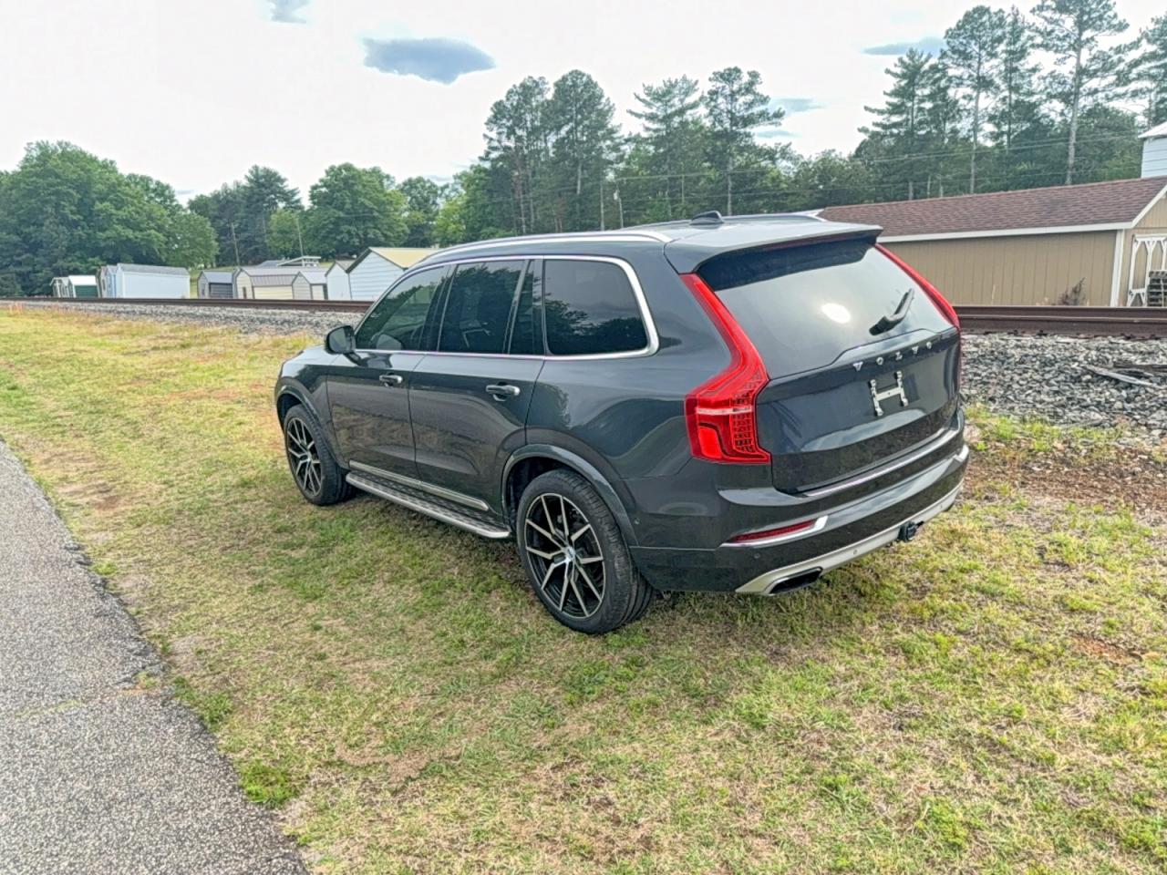 Volvo XC90 T6