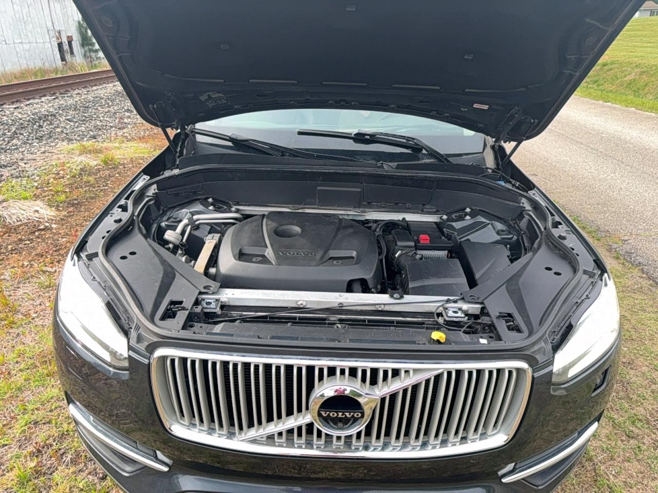 Volvo XC90 T6