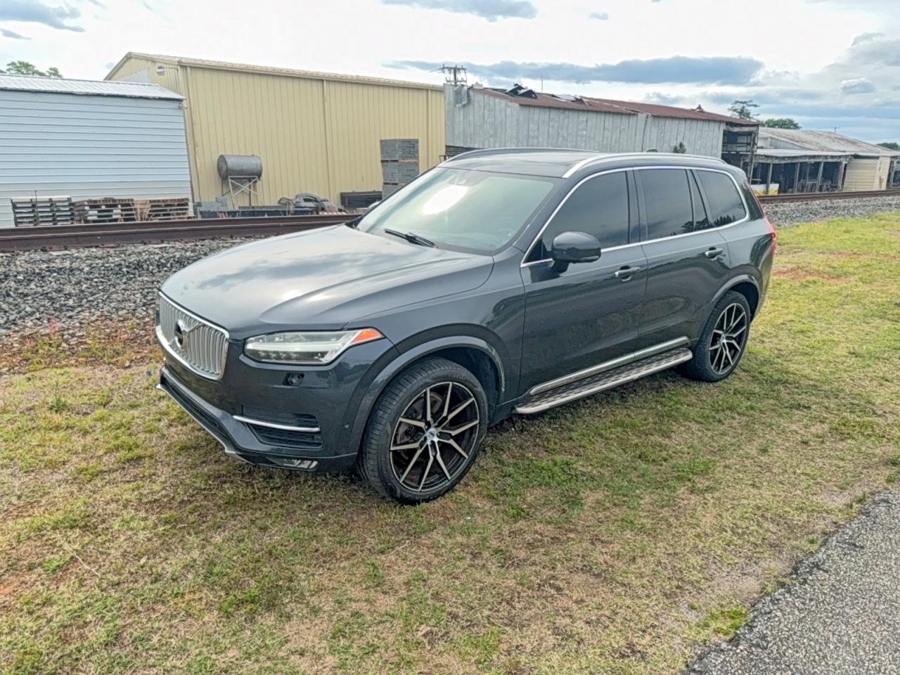 Volvo XC90 T6