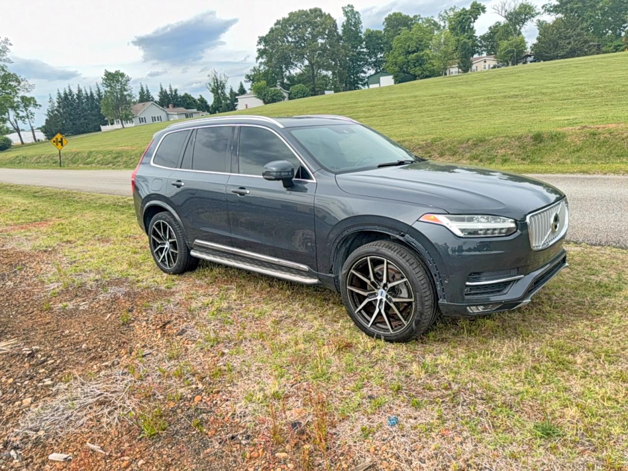 Volvo XC90 T6