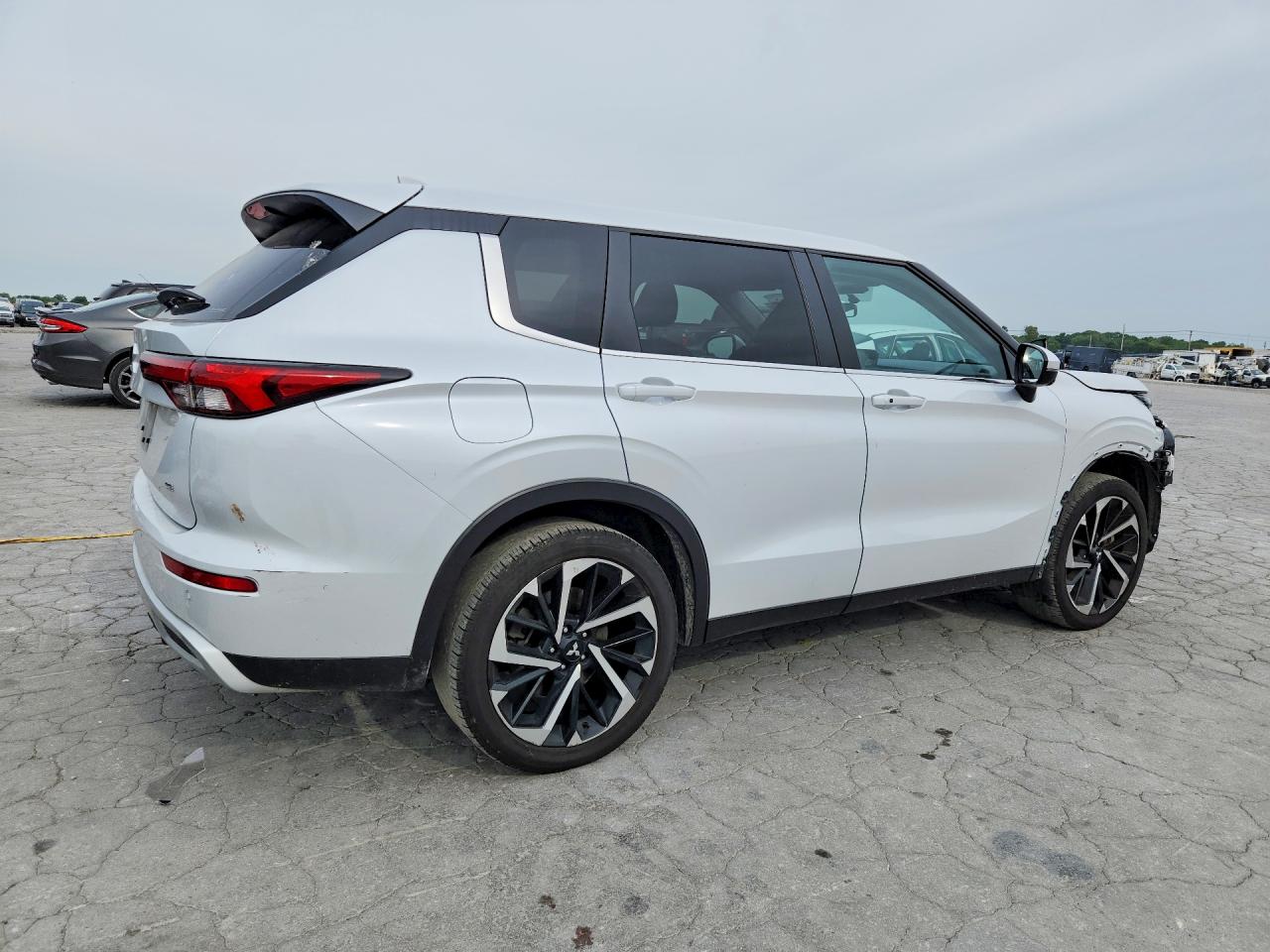 Mitsubishi Outlander Se