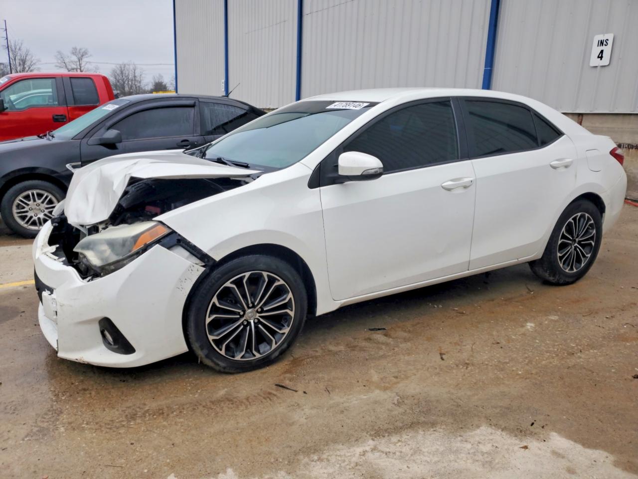 Salvage Toyota Corolla Image