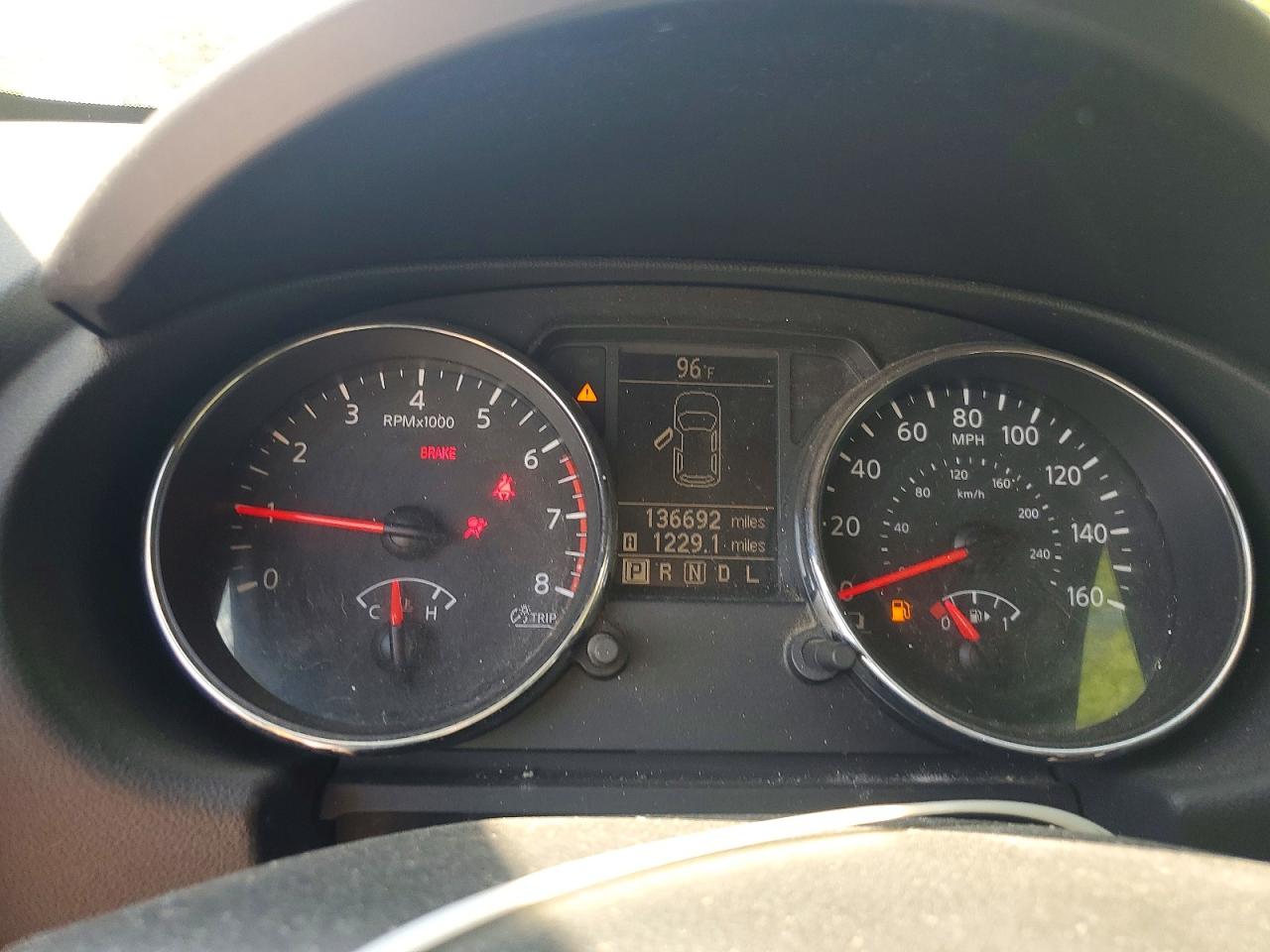 Nissan Rogue S