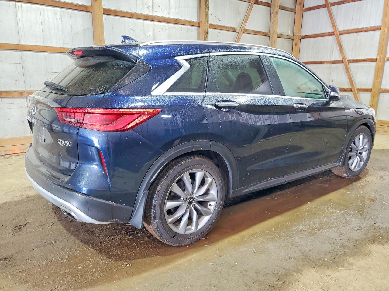 INFINITI Qx Luxe
