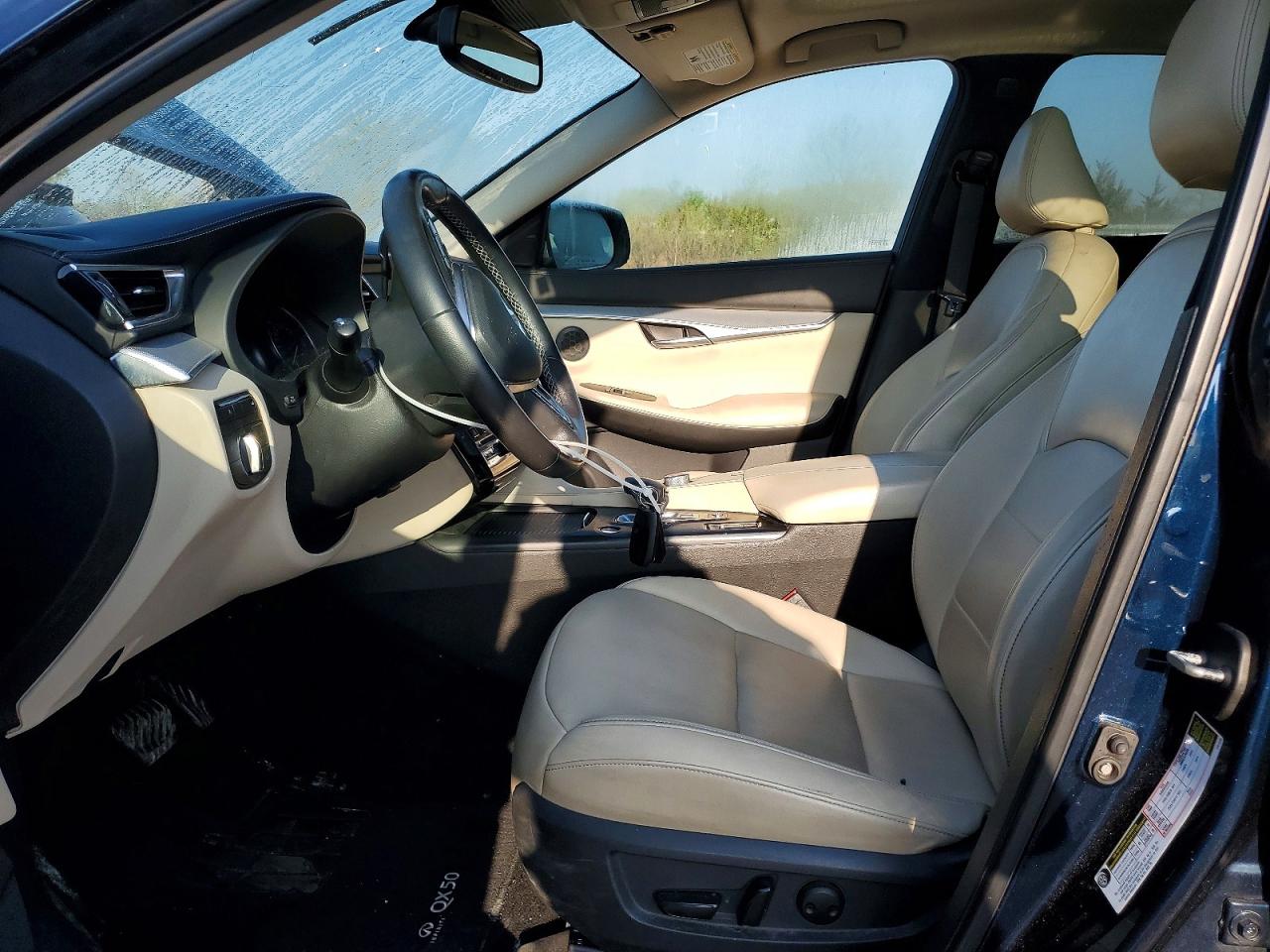 INFINITI Qx Luxe