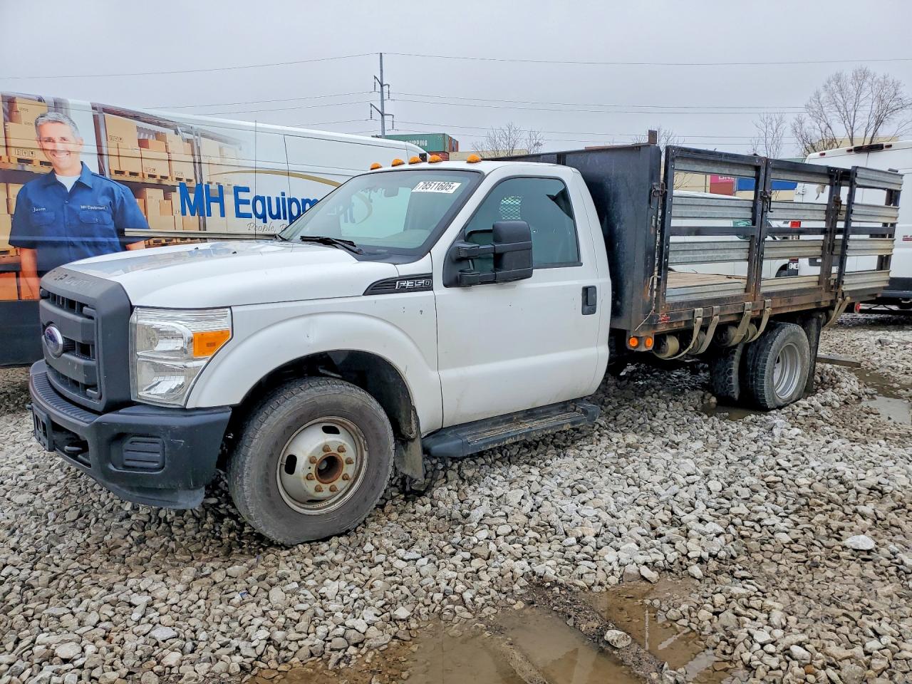 Salvage Ford F-350 Image