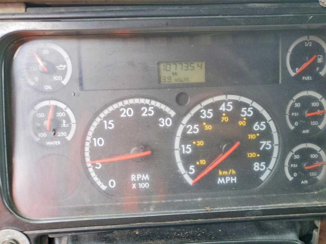 Freightliner Conventional Columbia