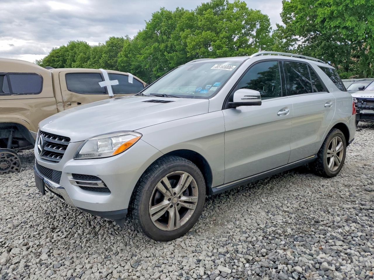 Salvage Mercedes-Benz M-Class Image