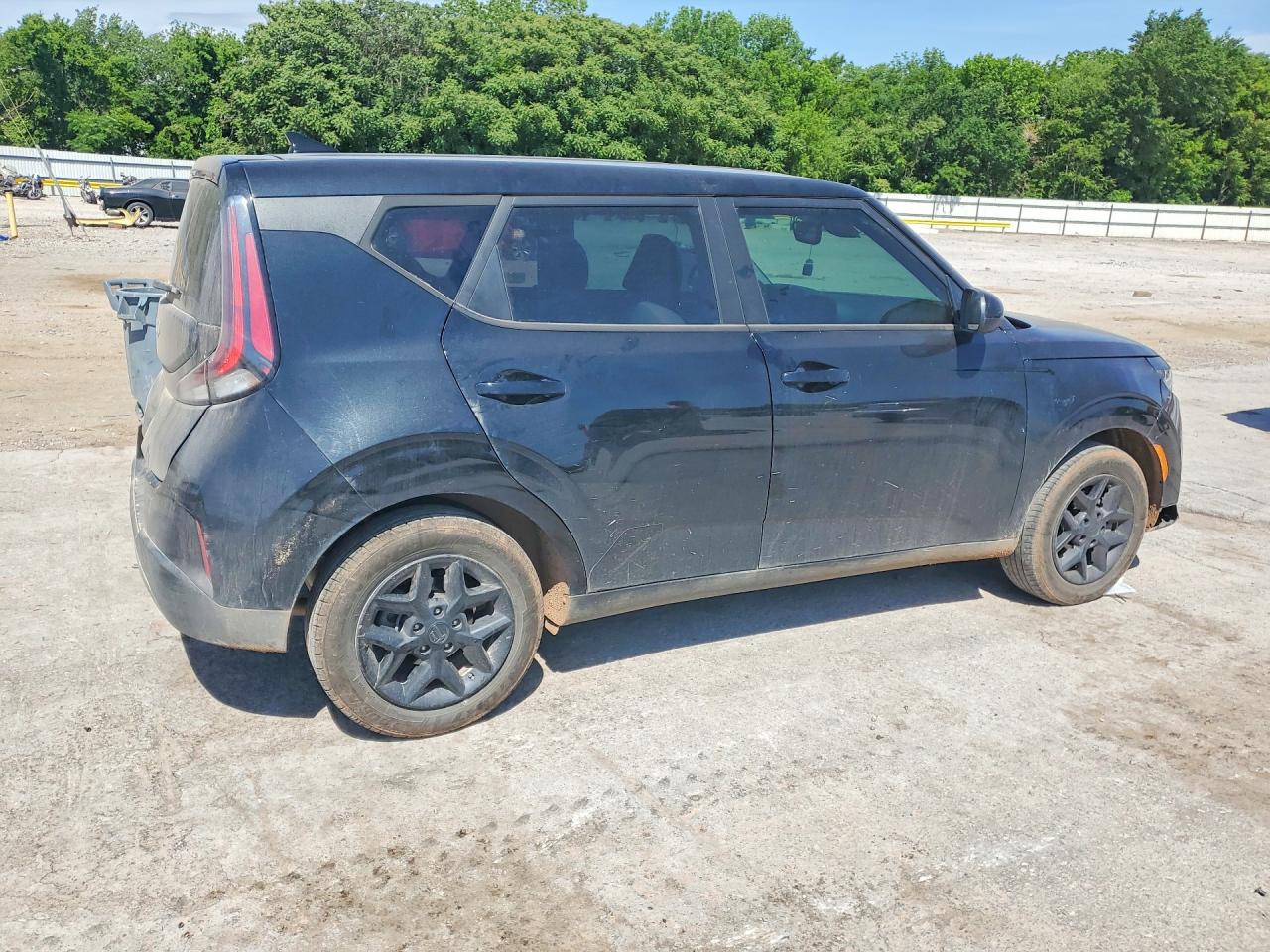 Kia Soul Lx