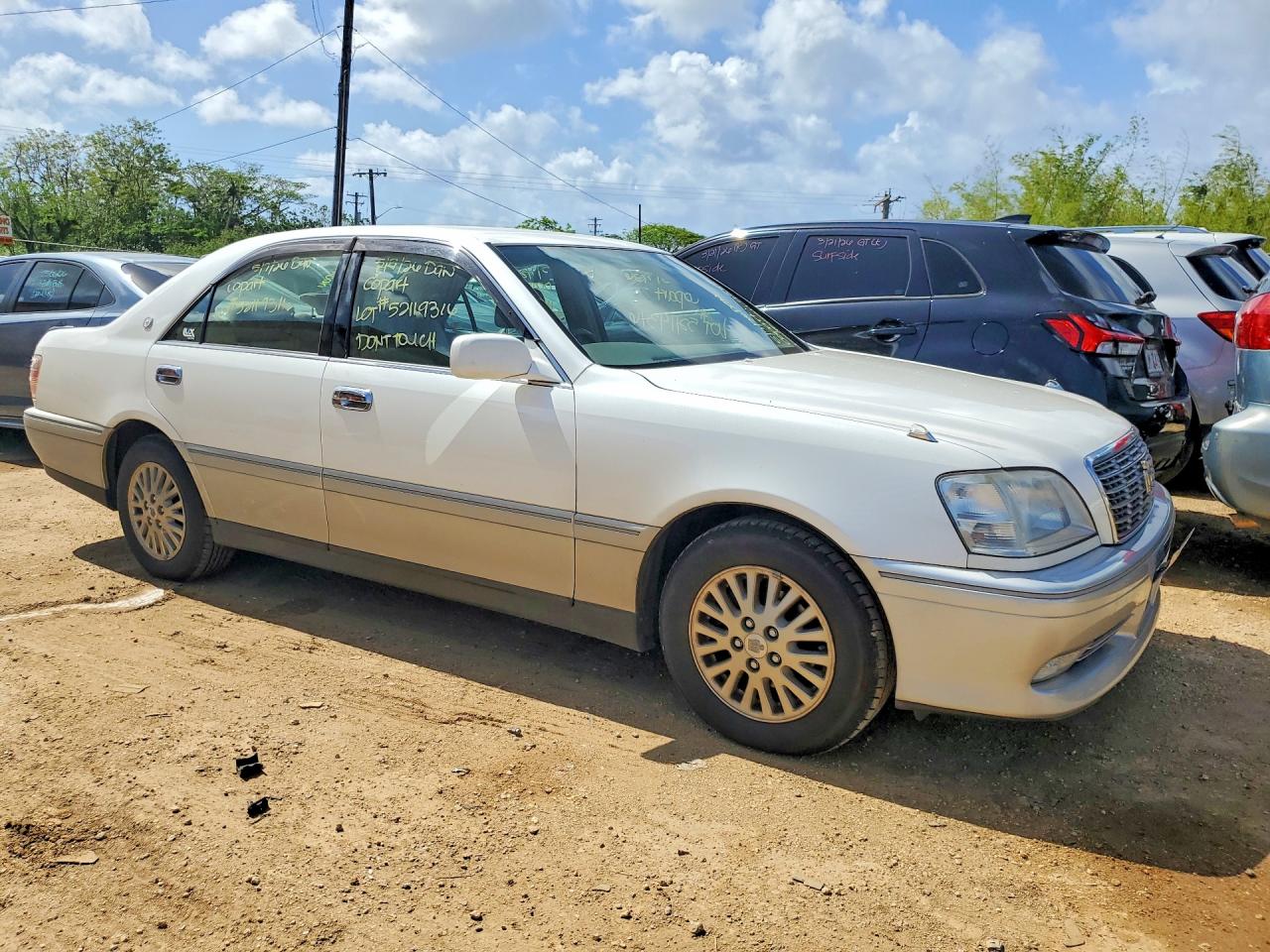 Toyota Crown Roya