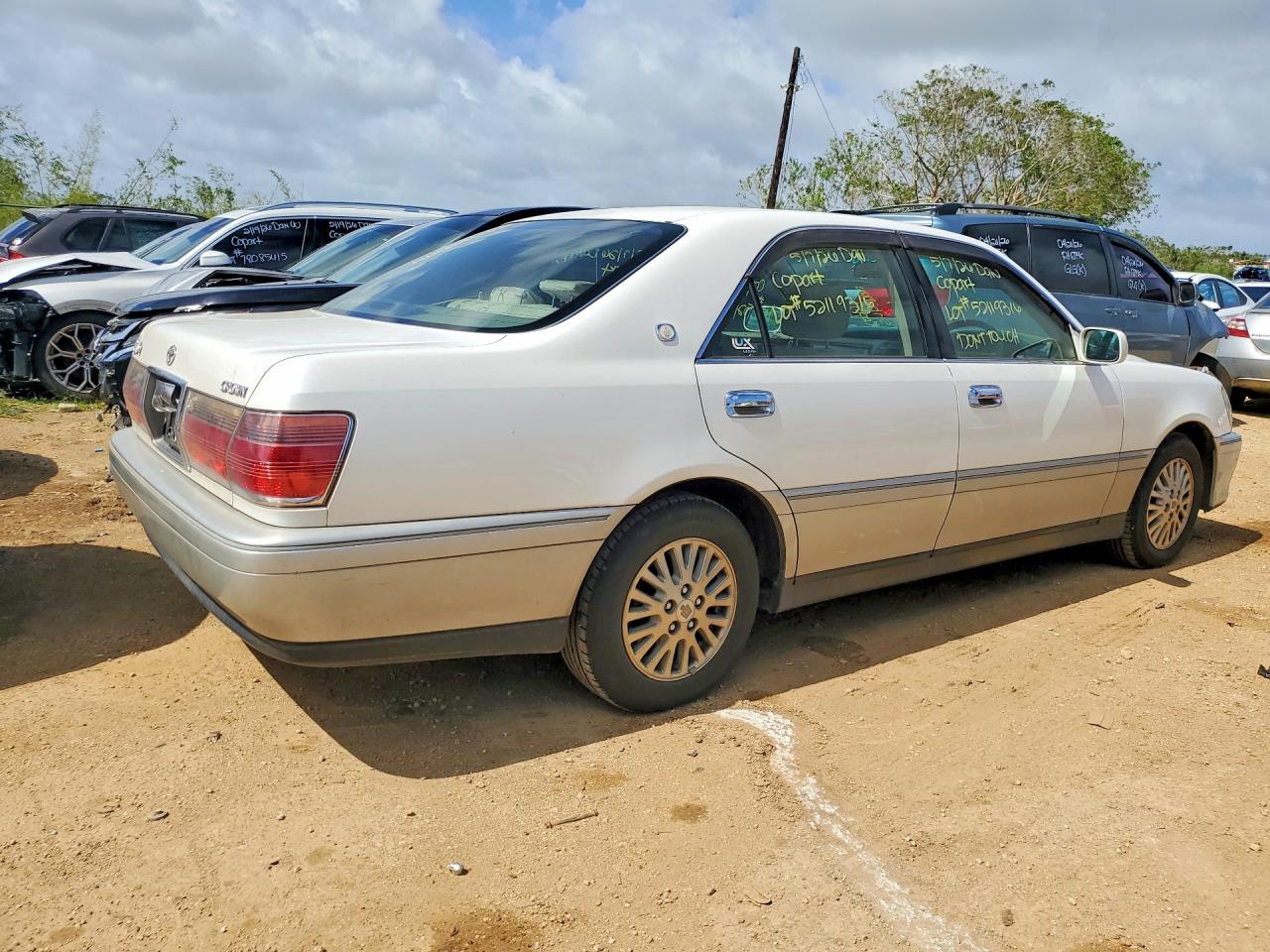Toyota Crown Roya