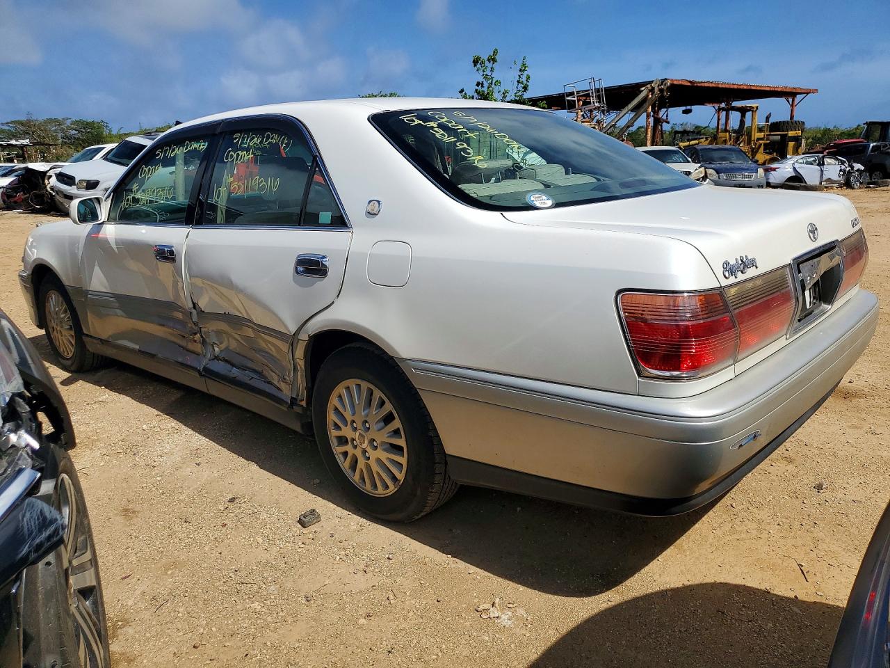 Toyota Crown Roya