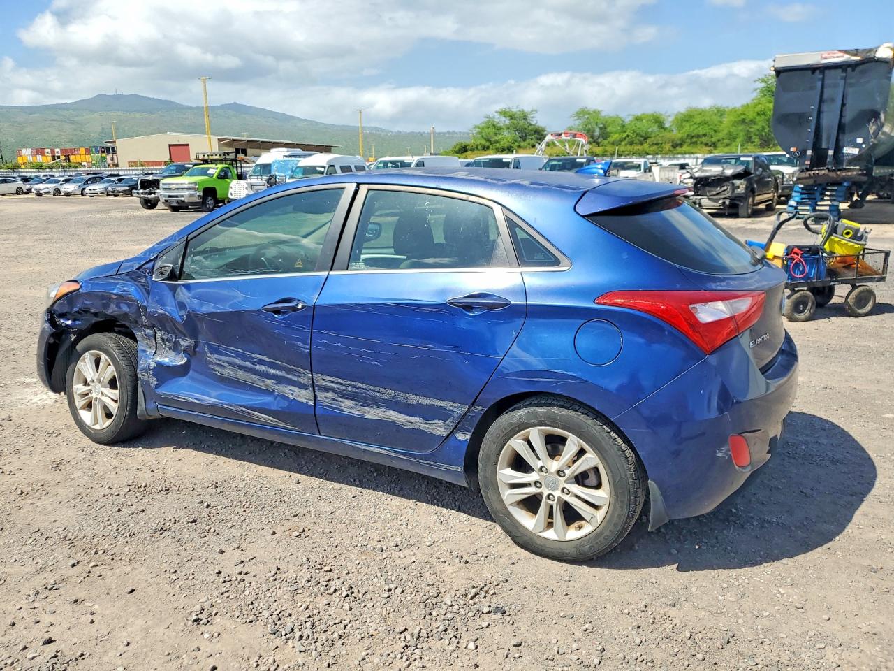 Hyundai ELANTRA Base