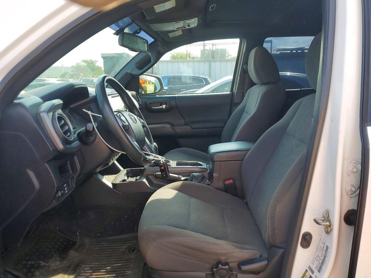 Toyota Tacoma Sr5 V6