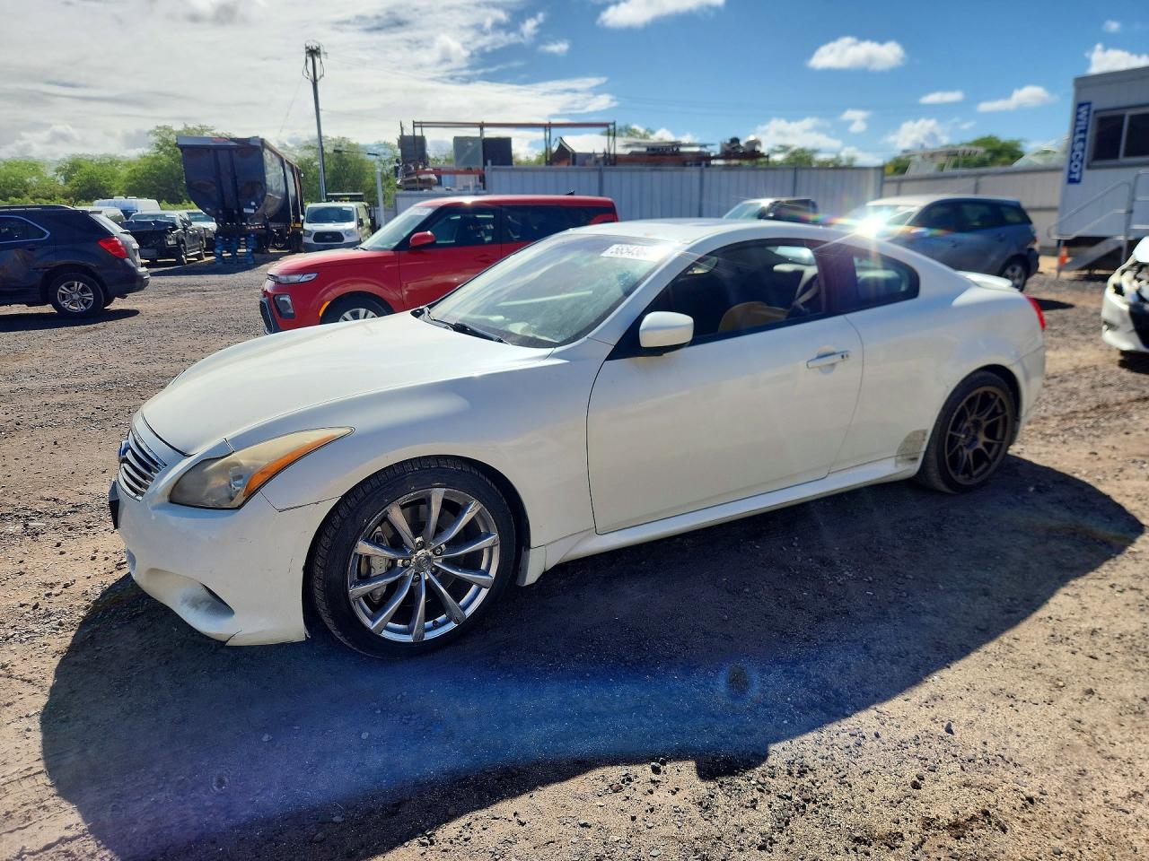 Salvage INFINITI G37 Image