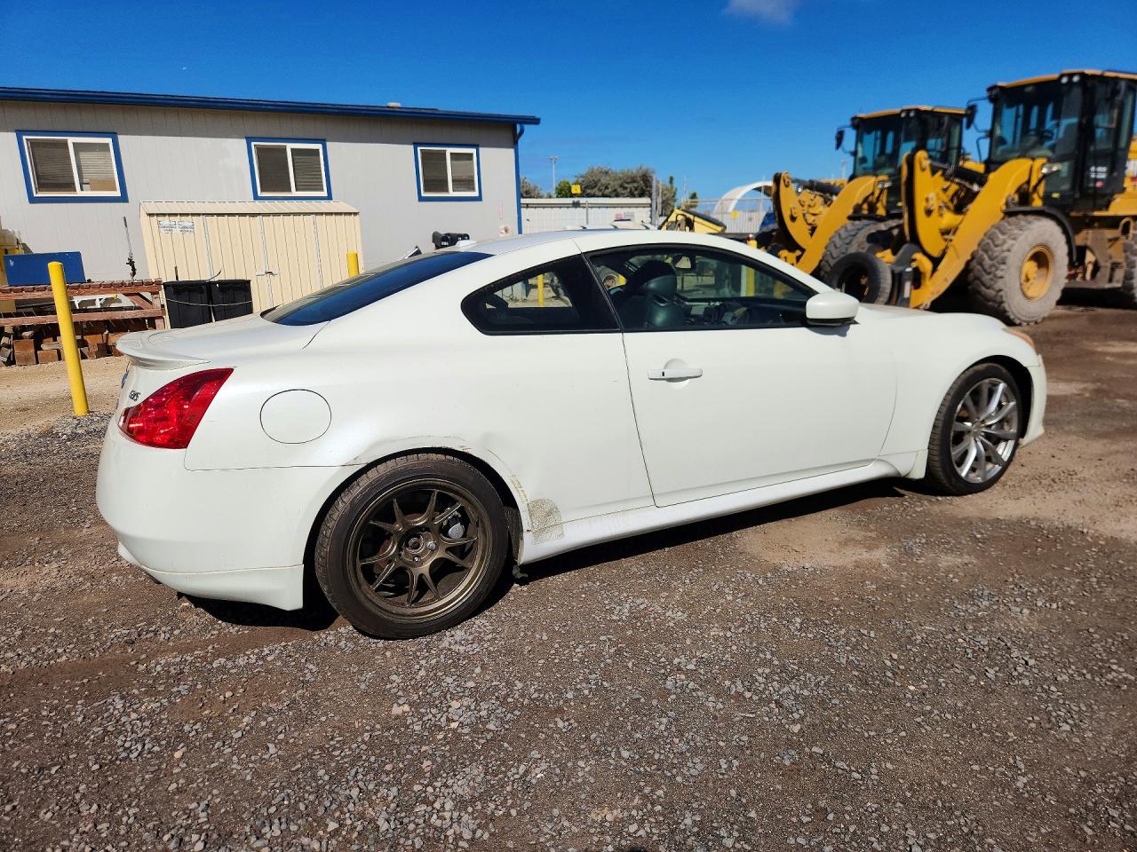 INFINITI G37 Base