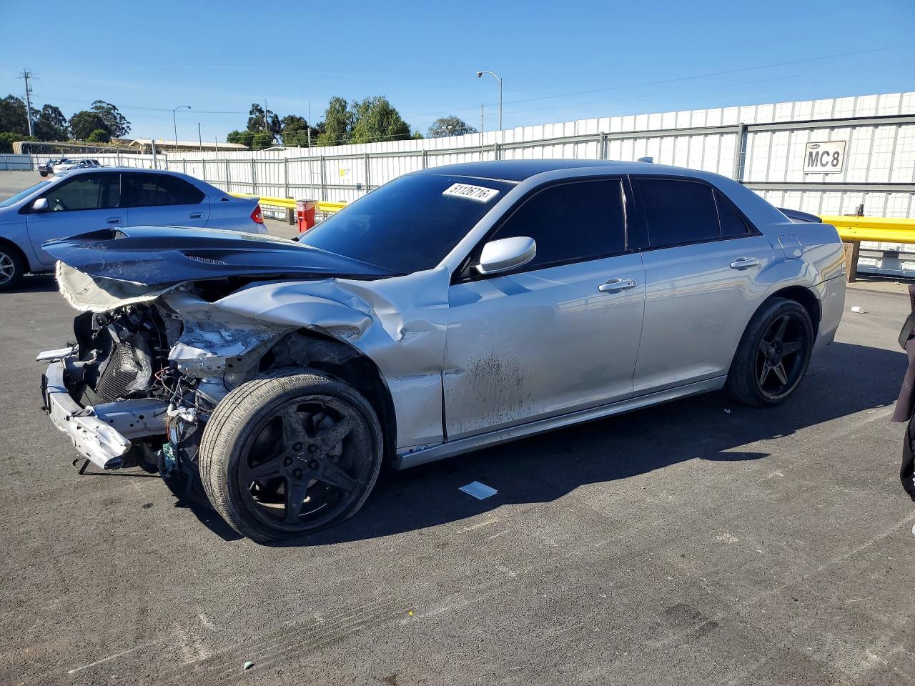 Salvage Chrysler 300 Image