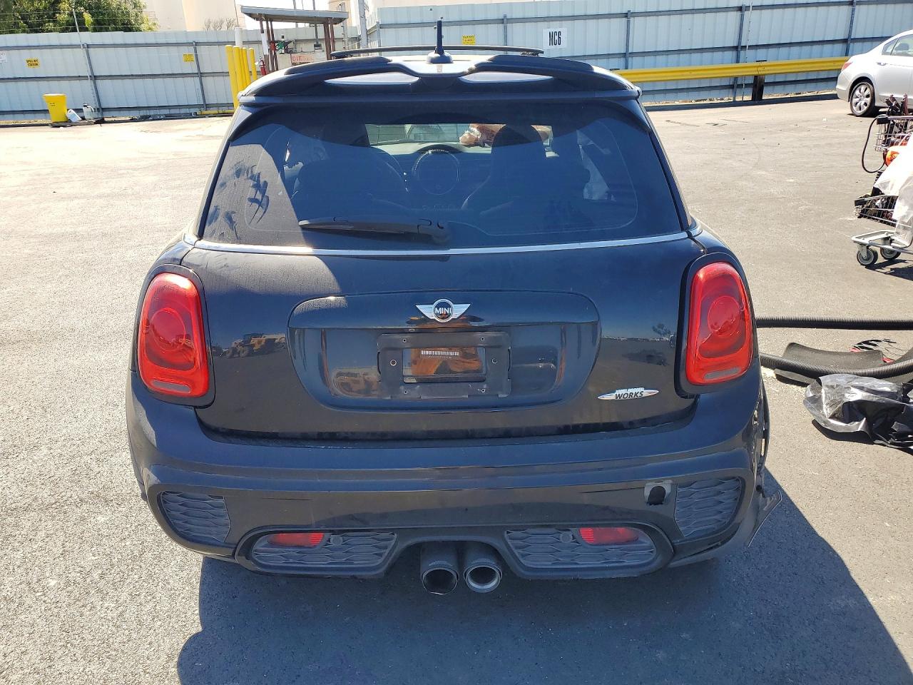 MINI Cooper John Cooper Works