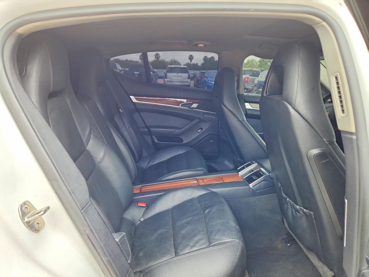 Porsche Panamera 2