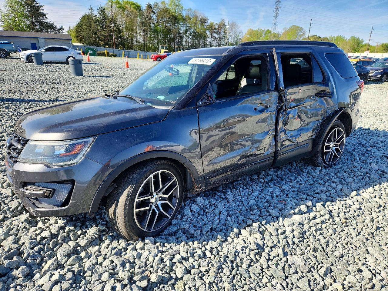 Salvage Ford Explorer Image