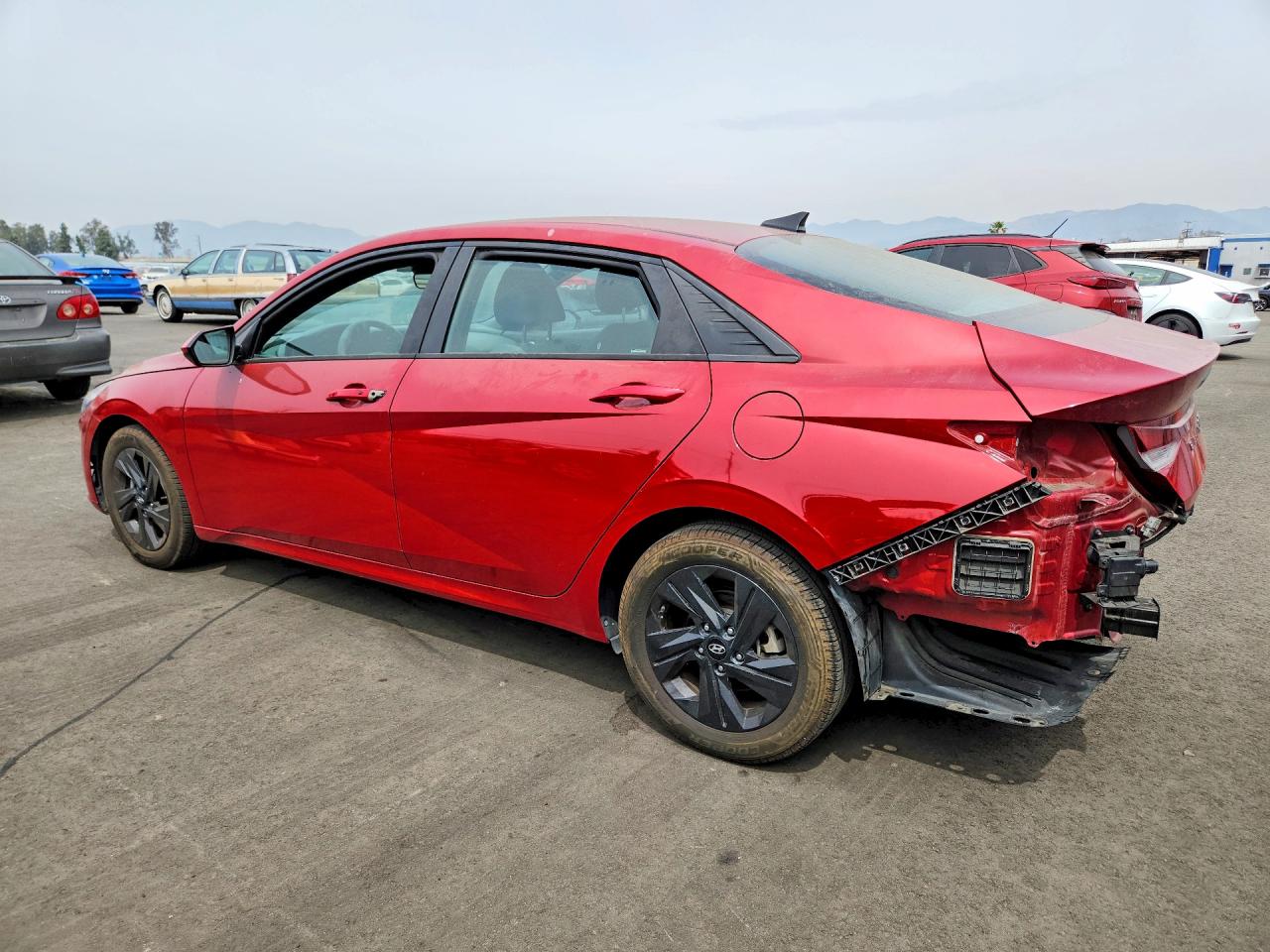 Hyundai ELANTRA Sel