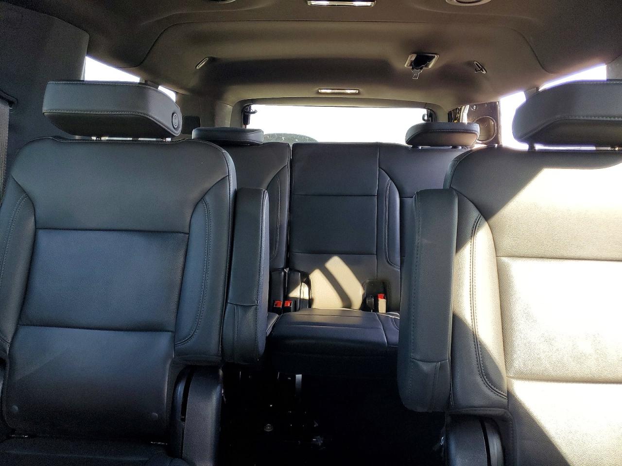 Chevrolet Suburban C1500 Lt