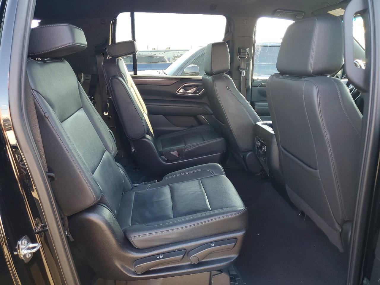 Chevrolet Suburban C1500 Lt