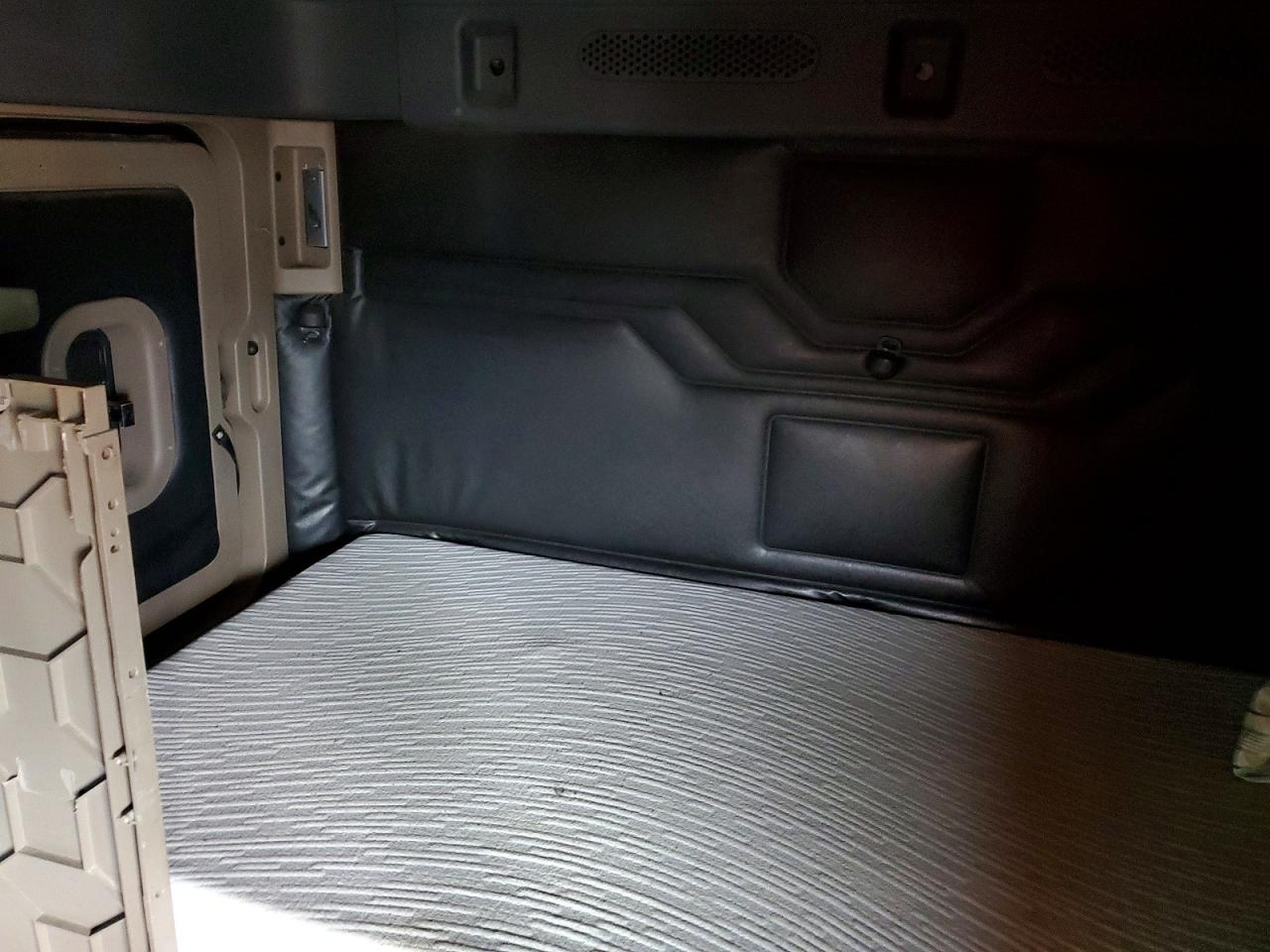 Freightliner Cascadia 125
