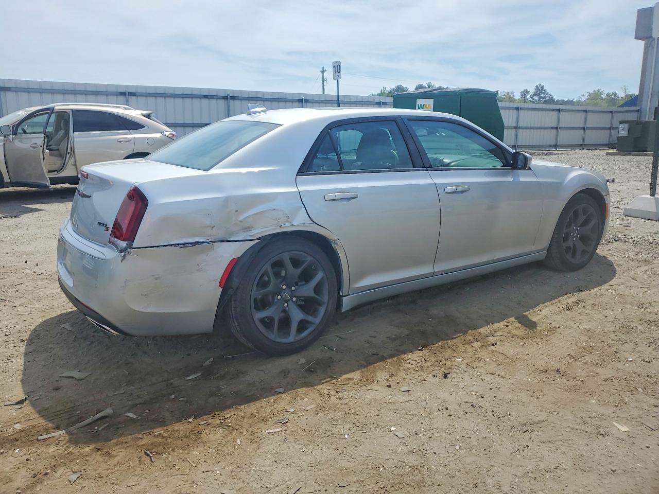 Chrysler 300 S