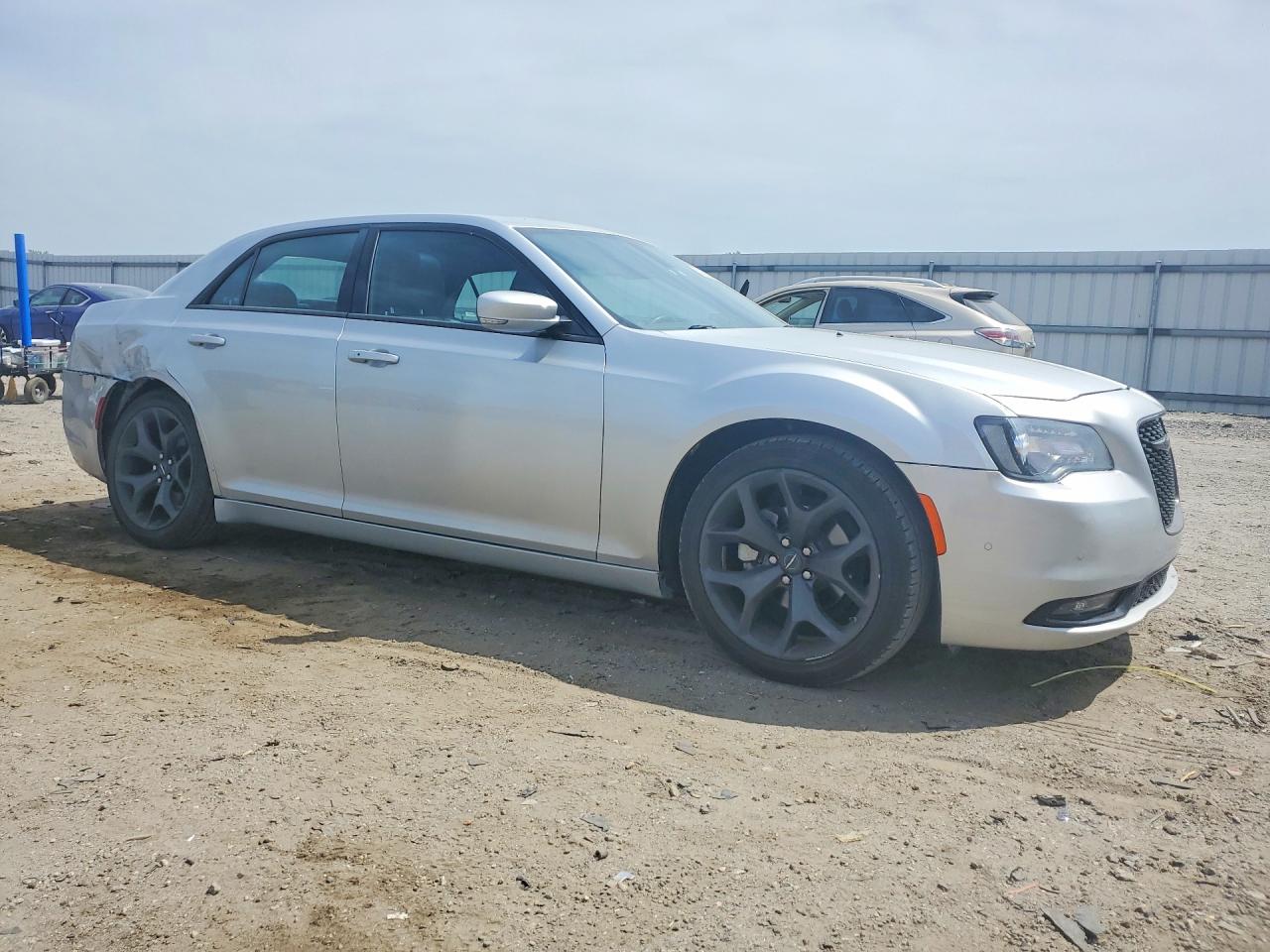 Chrysler 300 S