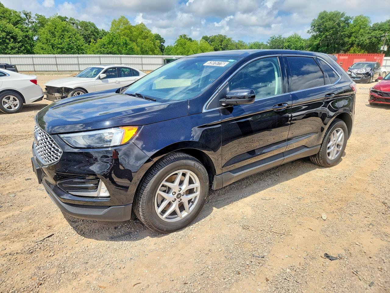 Salvage Ford Edge Image