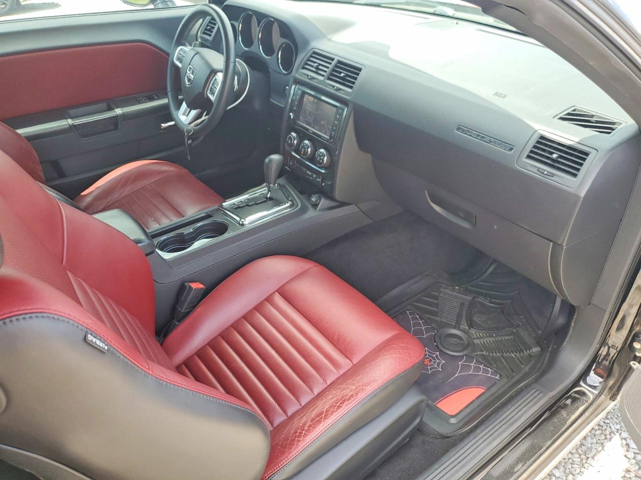 Dodge Challenger Sxt