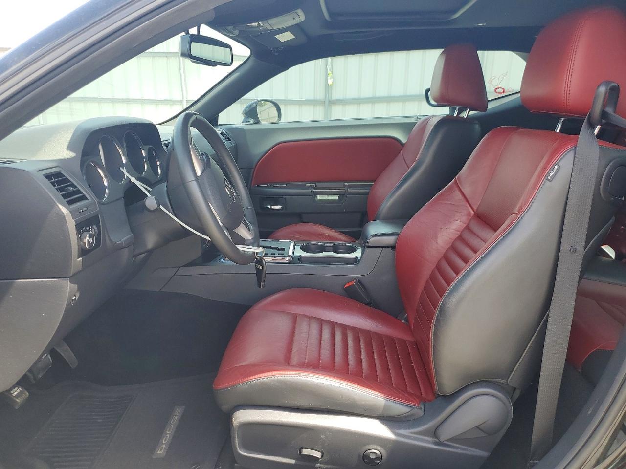 Dodge Challenger Sxt