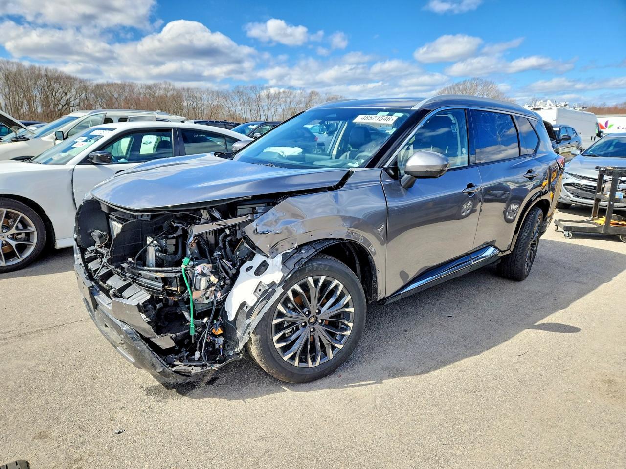 Salvage Nissan Rogue Image