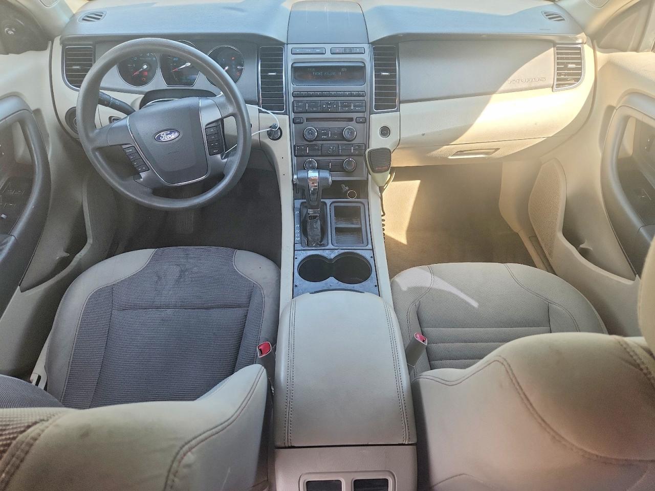 Ford Taurus Se