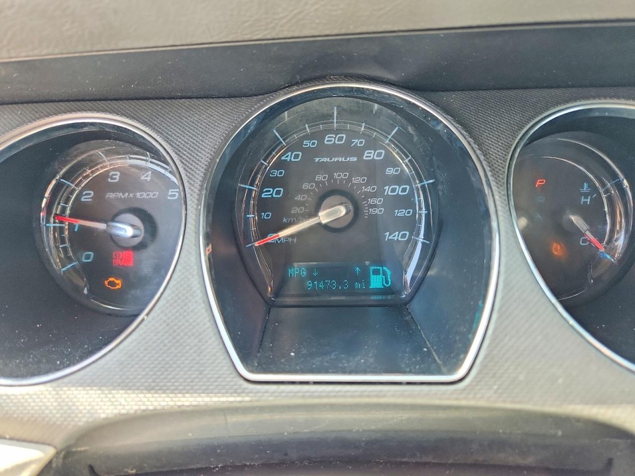 Ford Taurus Se