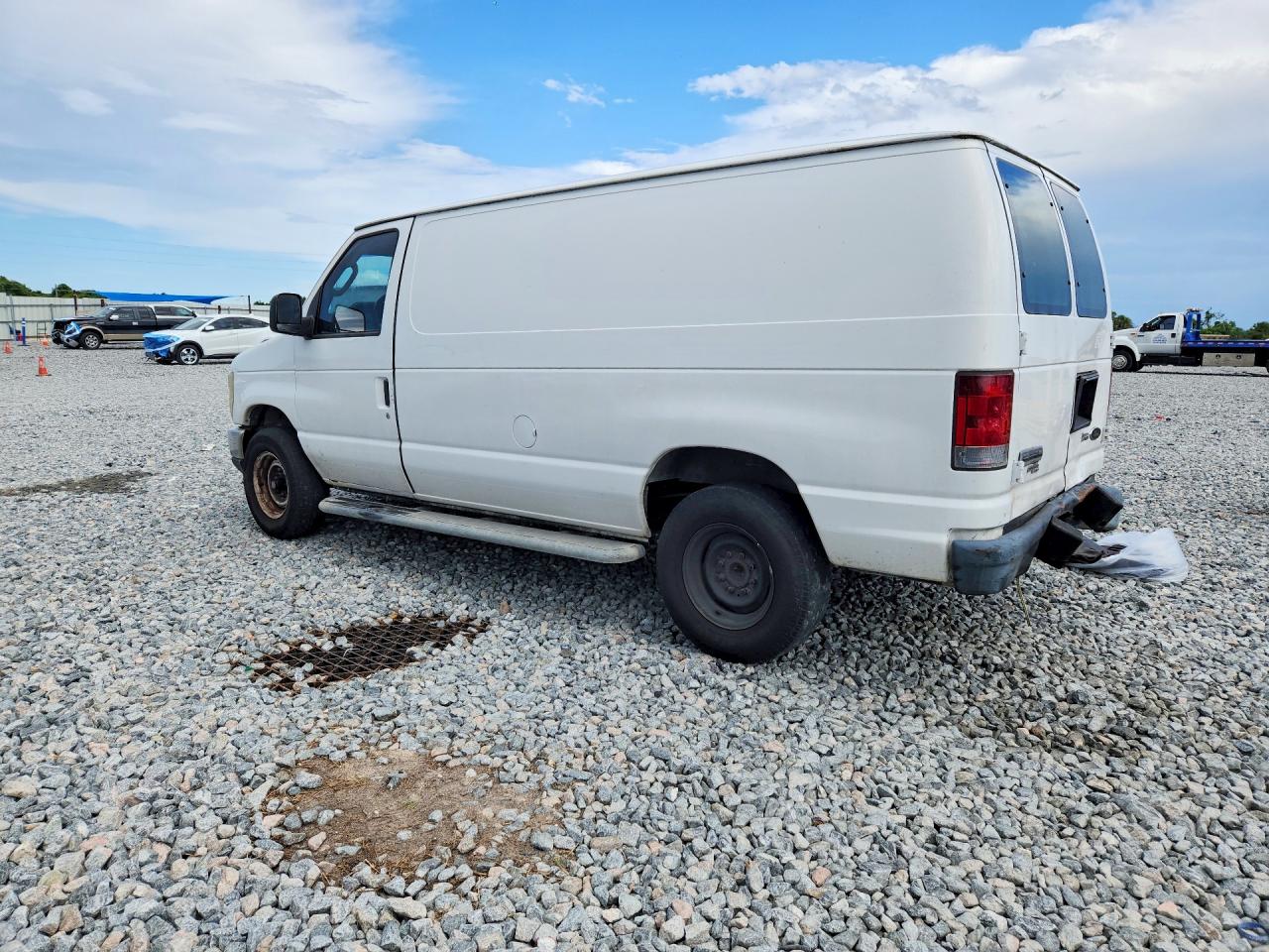Ford Econoline E250 Van