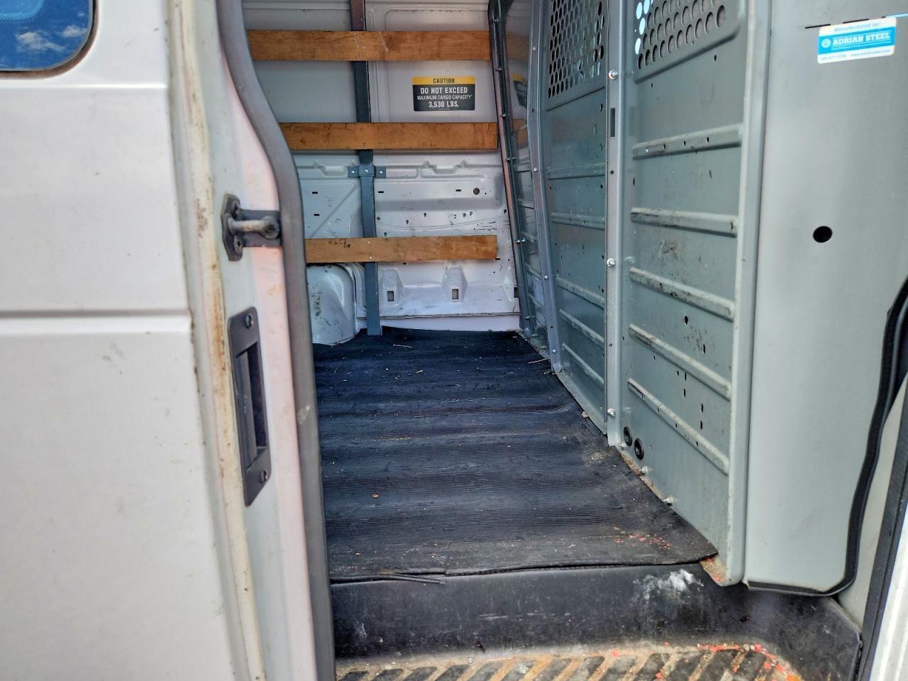 Ford Econoline E250 Van