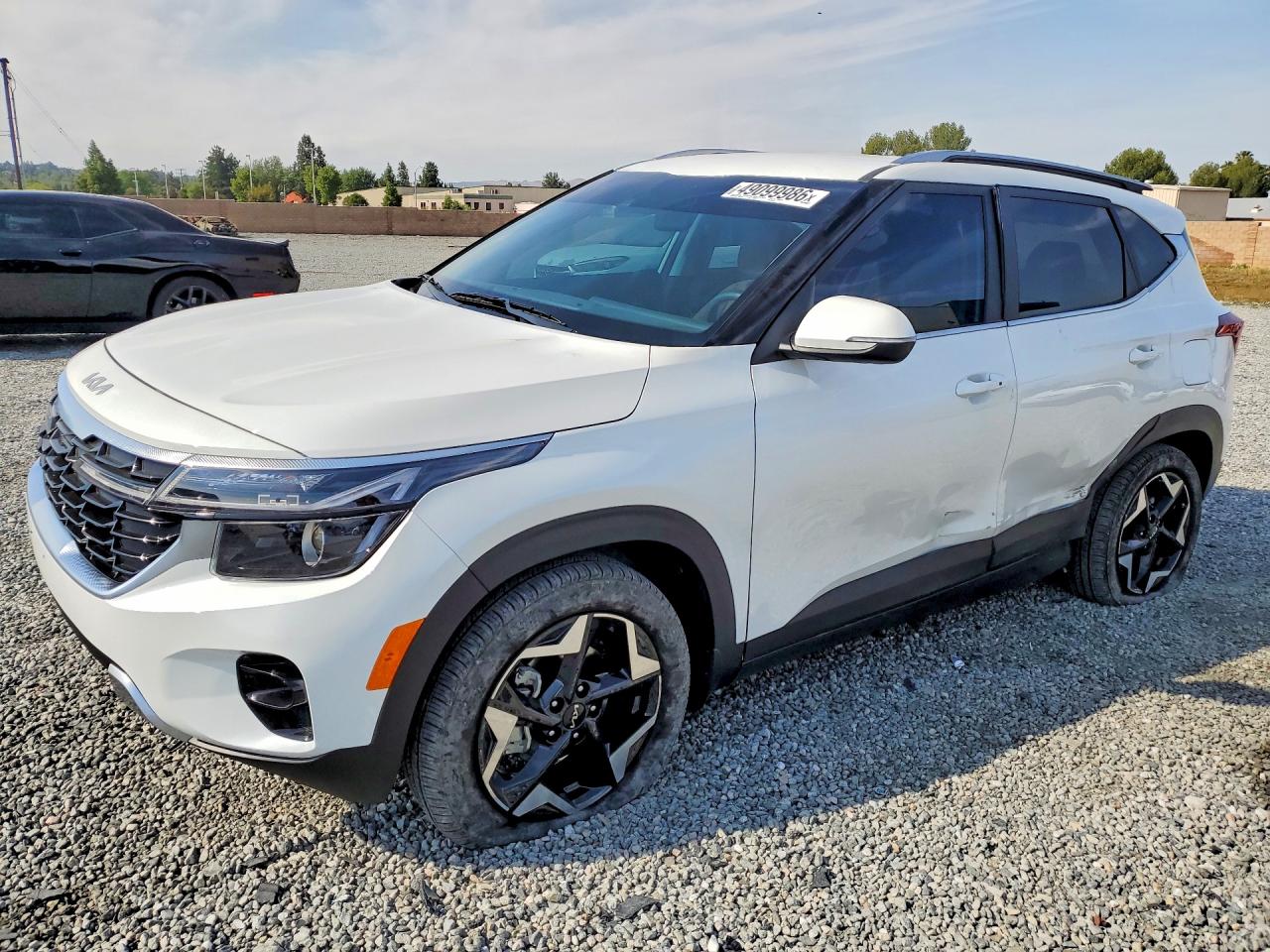 Salvage Kia Seltos Image