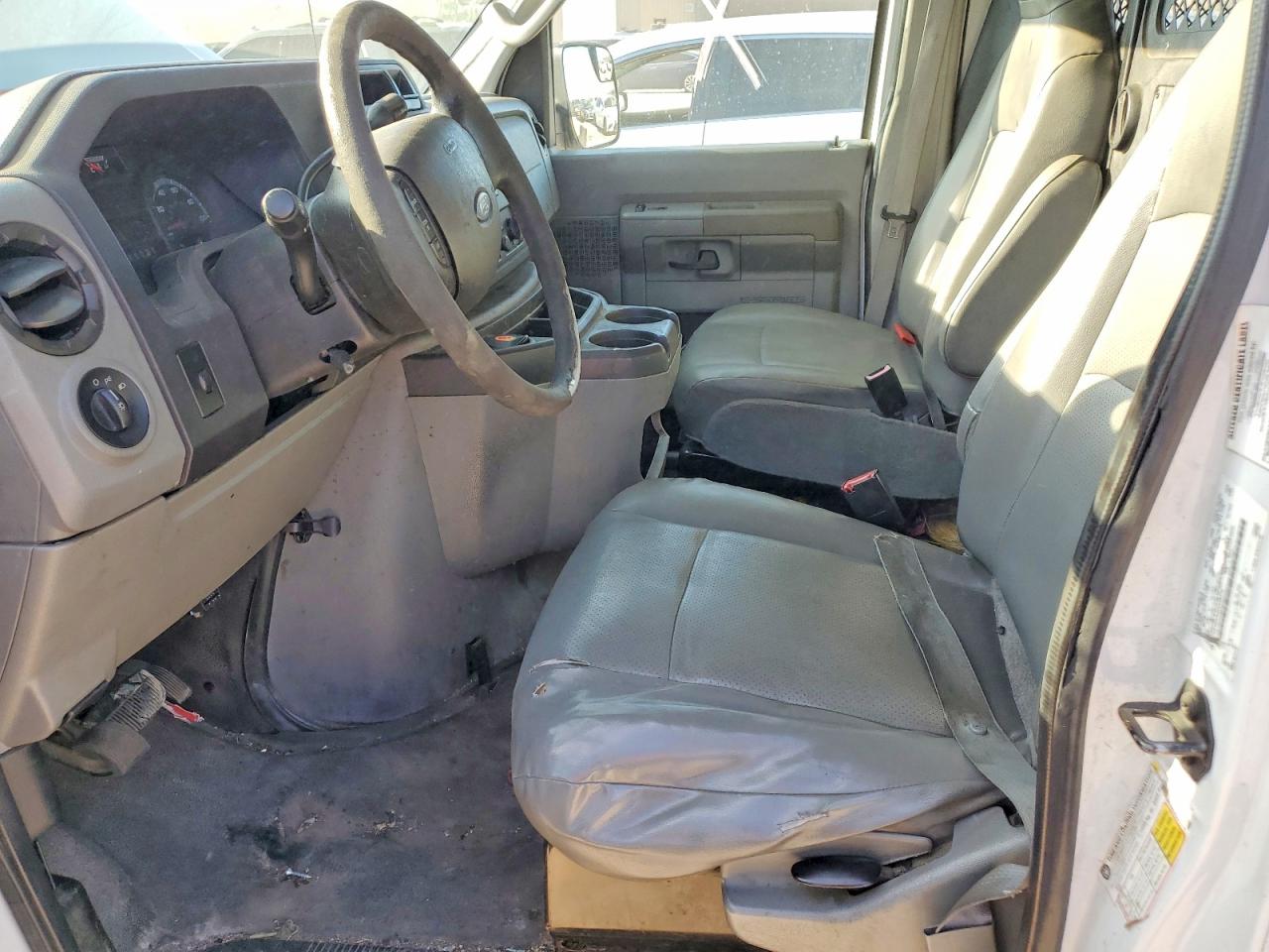 Ford Econoline E150 Van