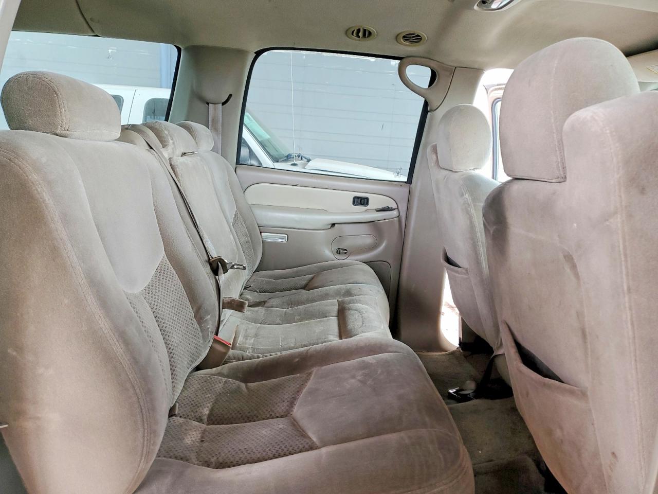 Chevrolet Suburban C1500