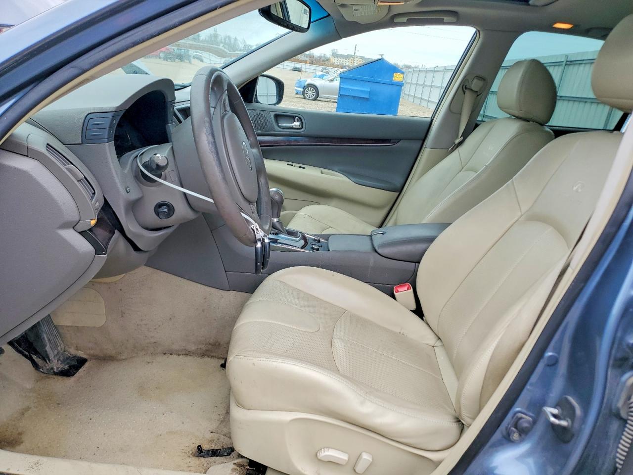 INFINITI G37 X