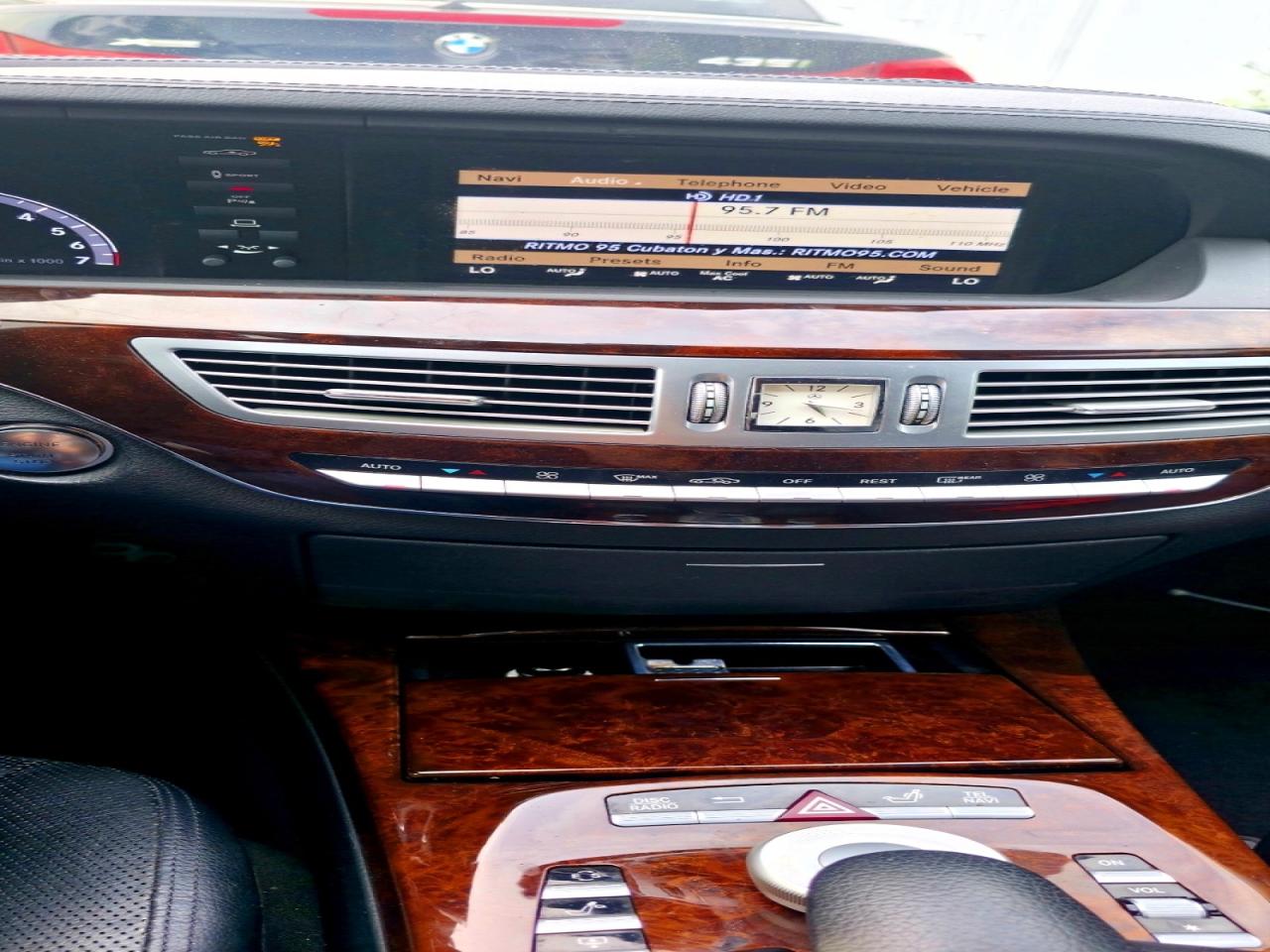 Mercedes-Benz S-Class 550